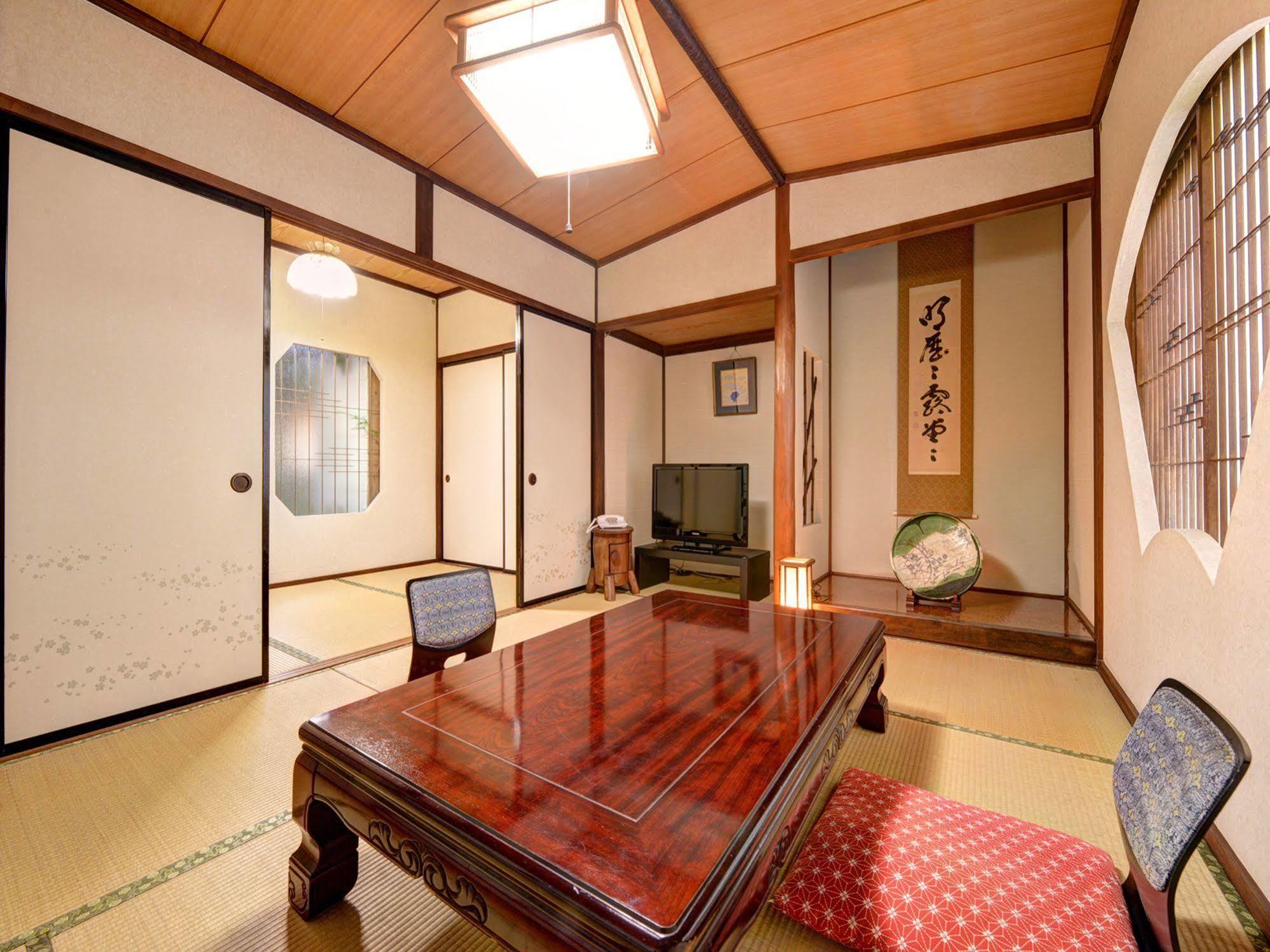 Hotel Yunokawa Onsen Shouen Sinzi Esterno foto