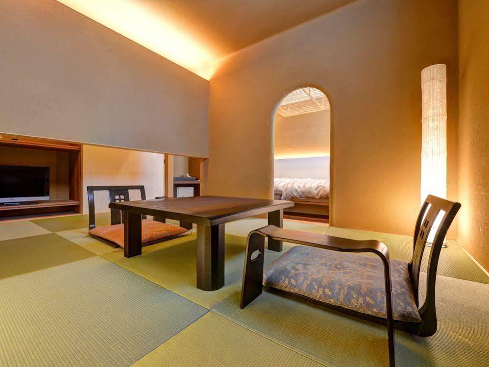 Hotel Yunokawa Onsen Shouen Sinzi Esterno foto