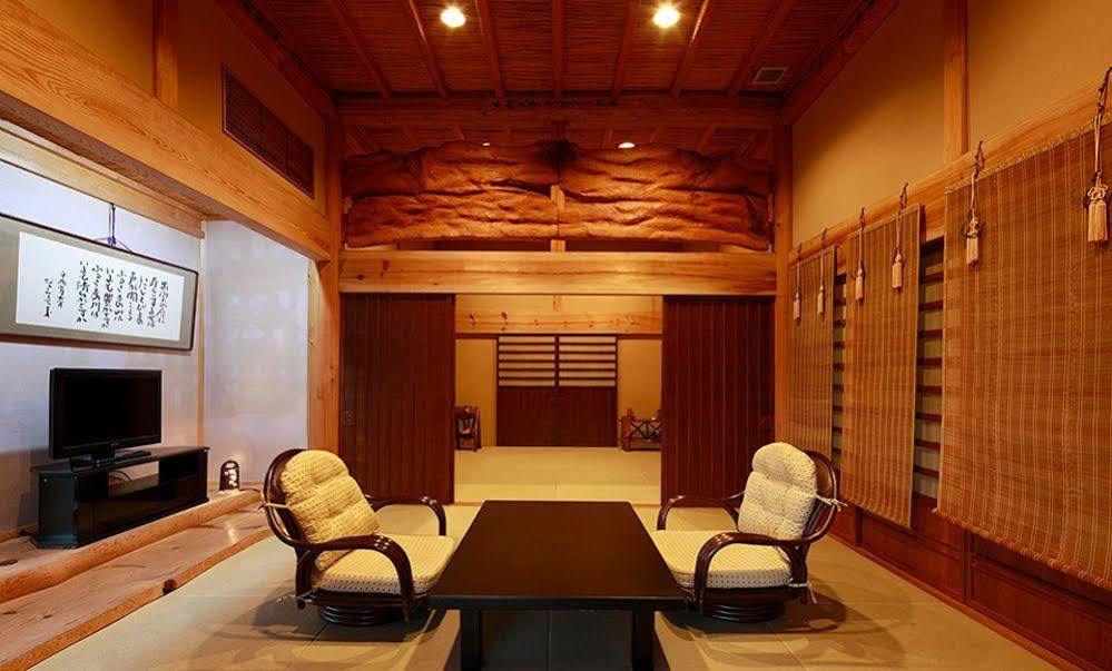 Hotel Yunokawa Onsen Shouen Sinzi Esterno foto